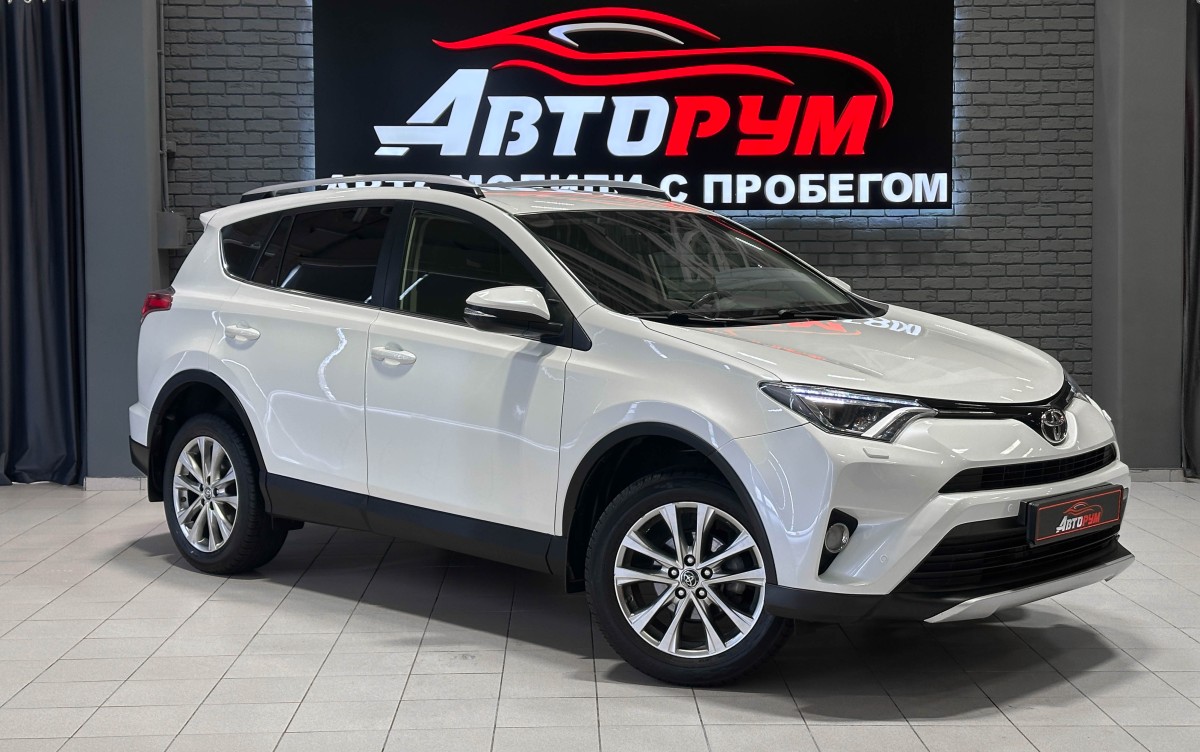 Внедорожник Toyota RAV4 2016 года, 2530000 рублей, Красноярск