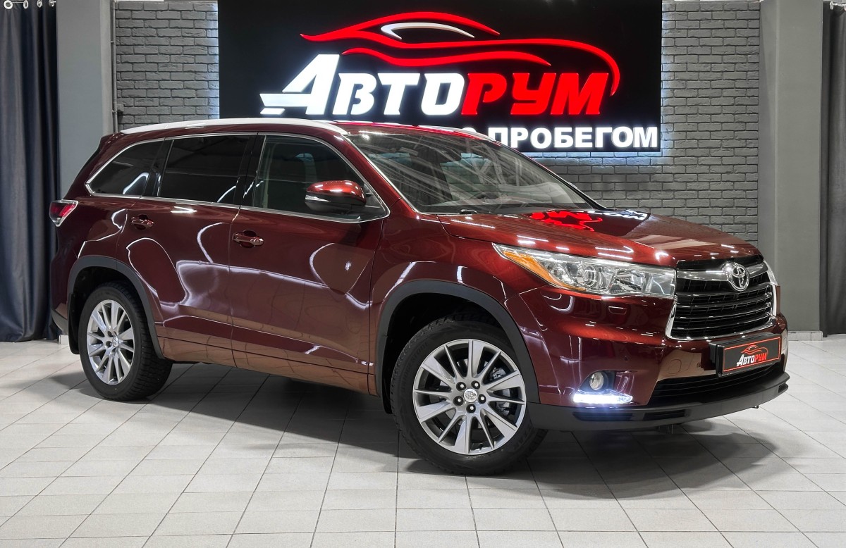 Внедорожник Toyota Highlander 2014 года, 2900000 рублей, Красноярск