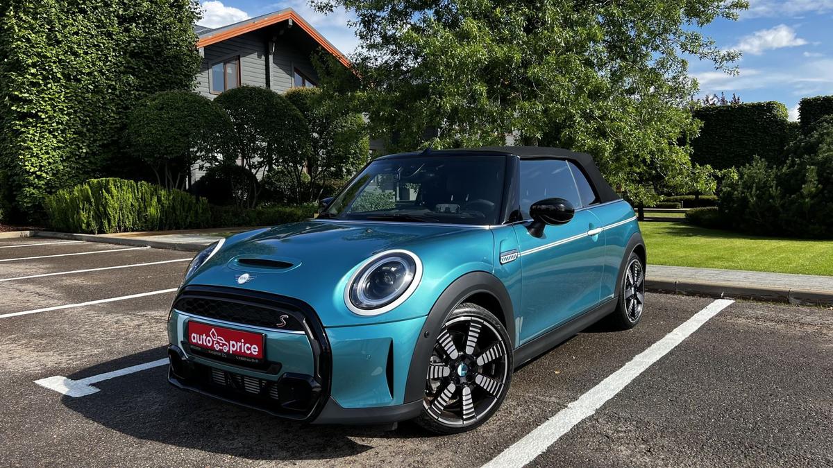 Кабриолет MINI Cooper S 2023 года, 4869000 рублей, Красноярск